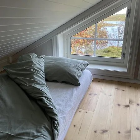 Sjarmerende Ved Vannet Casa de Férias *