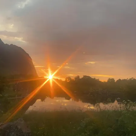 Sjarmerende Ved Vannet *