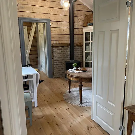 Sjarmerende Ved Vannet Ferienhaus