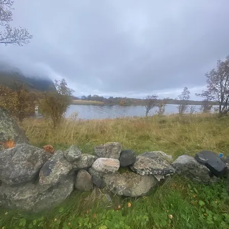 Sjarmerende Ved Vannet Ferienhaus *